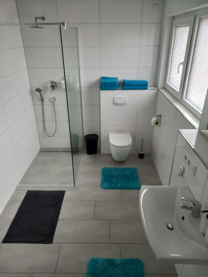 Neubau Appartement Mit Terasse, Privater Eingang,Parkplatz,Kueche Fürth Extérieur photo